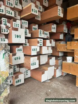 Balsamo (Estoraque) Squared Wood From Peru - Vietnam Buyer Wanted