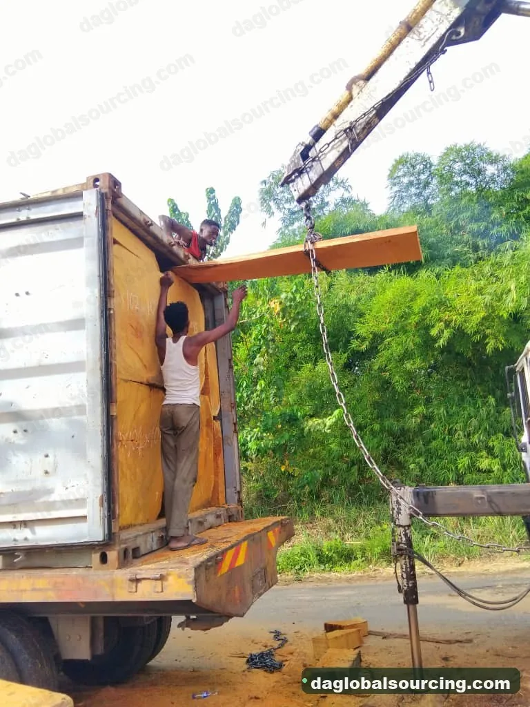Bilinga squared from Cameroon — goods a Vietnam buyer wants